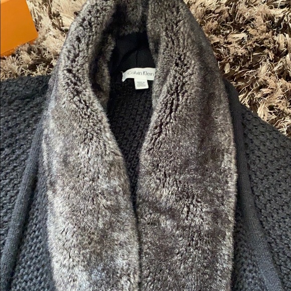 Calvin Klein Faux fur neck Men’s Sweater - Picture 2 of 6